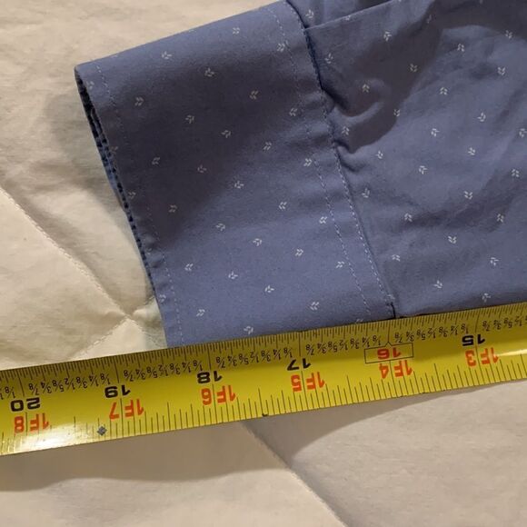 VAN HEUSEN, button down dress shirt, large, regular fit,  cotton/poly/elastain - Picture 8 of 9